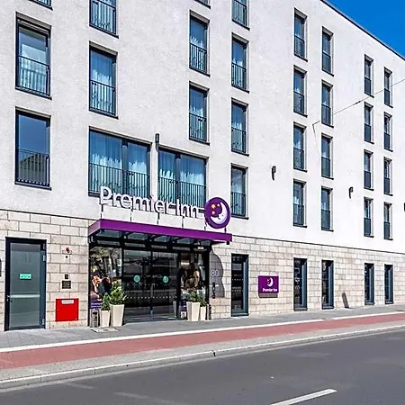 Premier Duesseldorf Centre Hotel