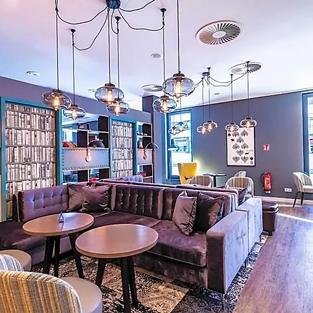 Premier Duesseldorf Centre Hotel 3*